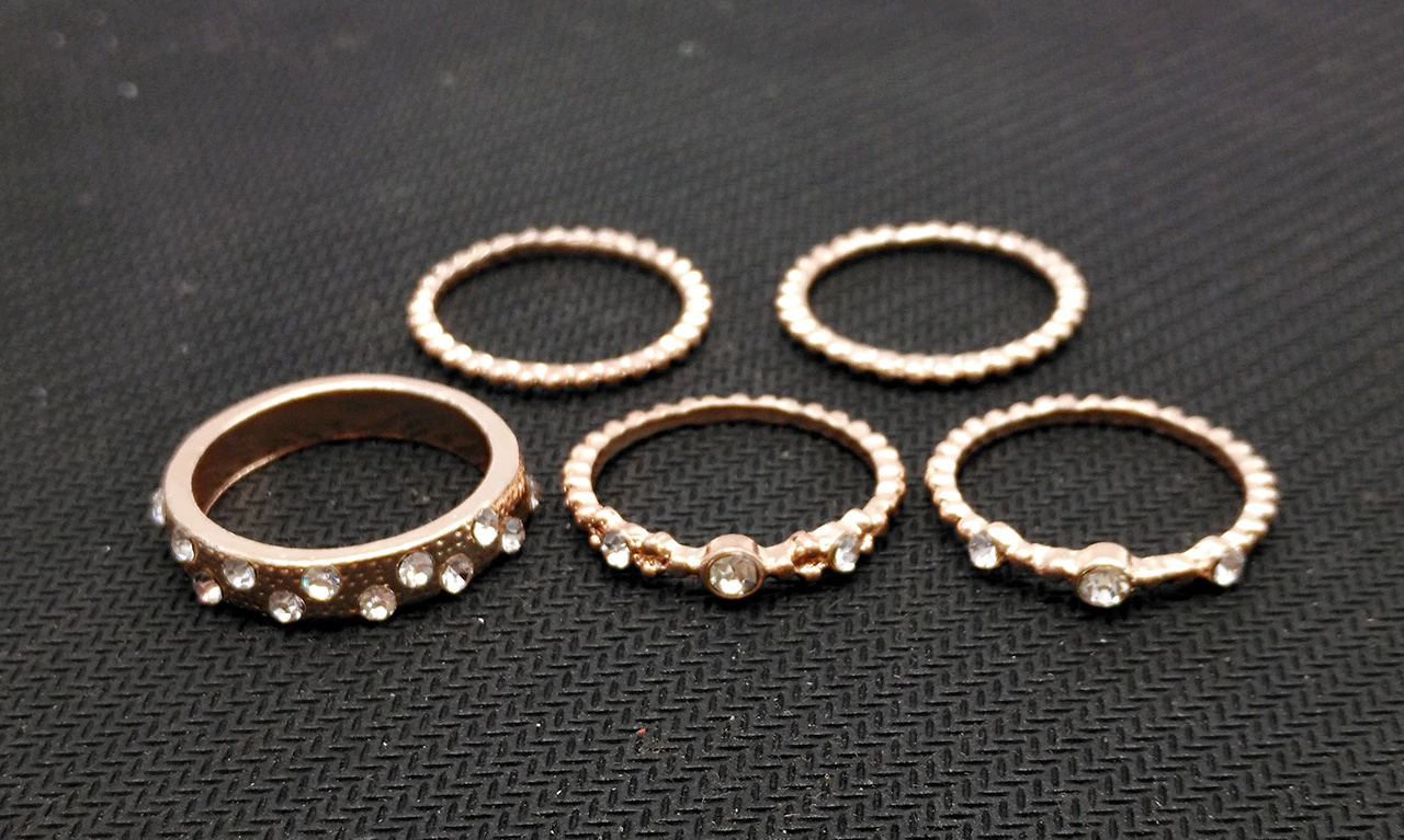 Anel Conjunto 5 Peças Dourado com Strass 15, 17,18,20, 21