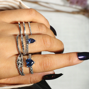 Anel Conjunto 8 Peças Prateado Vintage Strass Azul 13/17