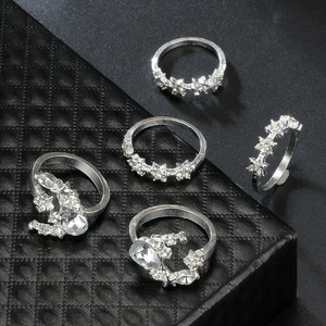 Anel Conjunto 5 Peças Prateado Vintage Strass 11/12 - 18/19