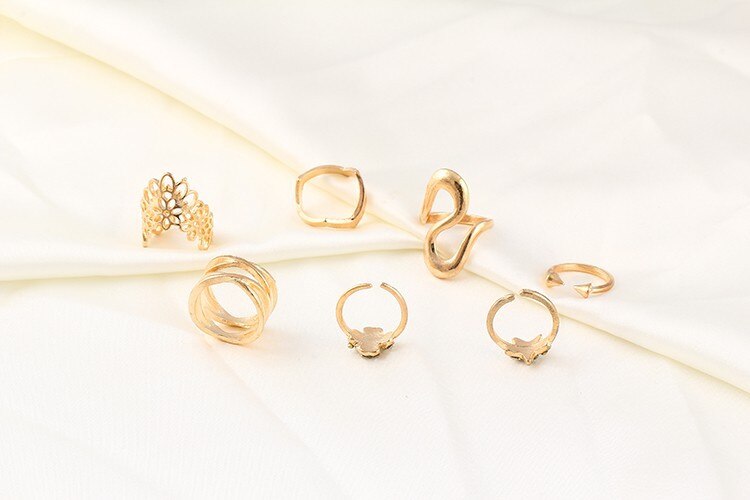 Anel Conjunto 7 Peças Dourado Diversas Formas 12/12