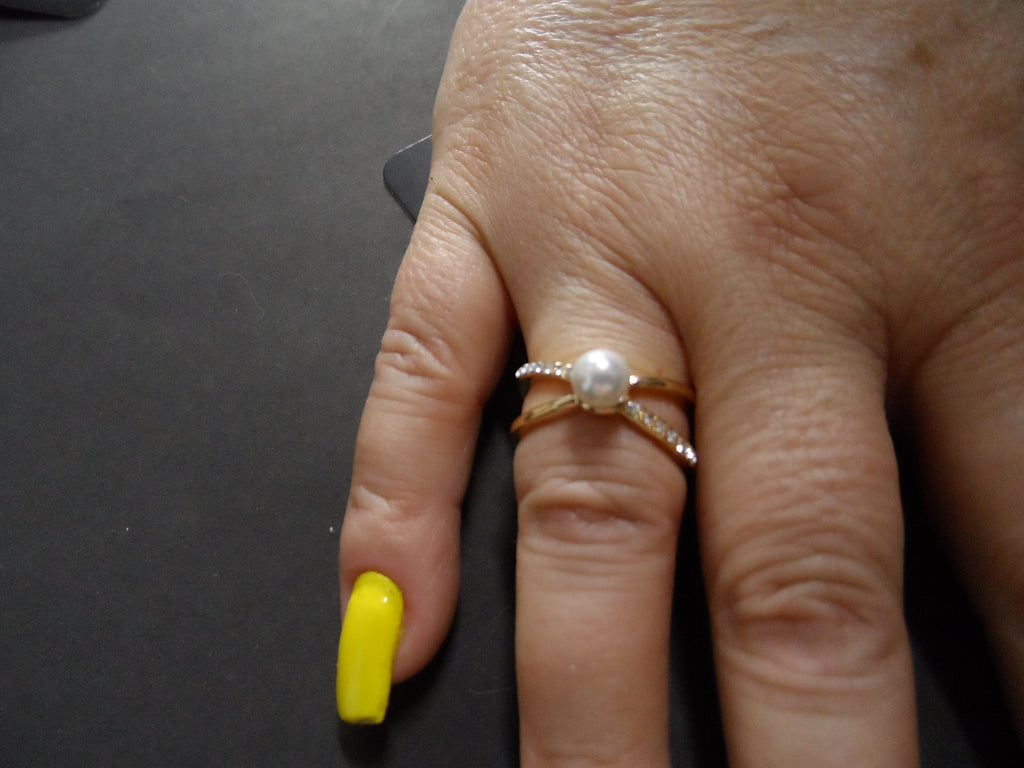 Anel Dourado com Strass e Pérola Tam 18