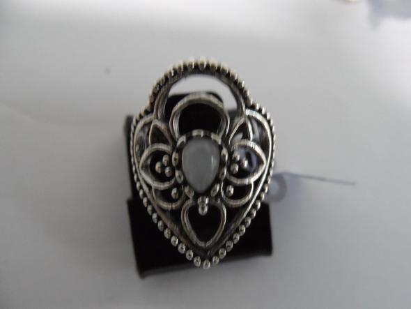 Anel Conjunto 7 Peças Prateado Resina Branca 12/19