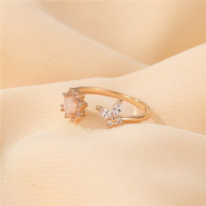 Anel Dourado Flor Estrela Strass Branco