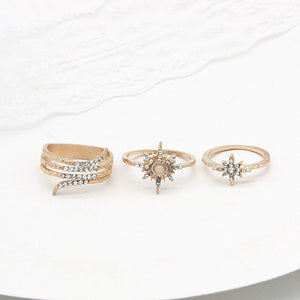 Anel Conjunto 17 Peças Diversos Modelos Strass/Resina Dourado