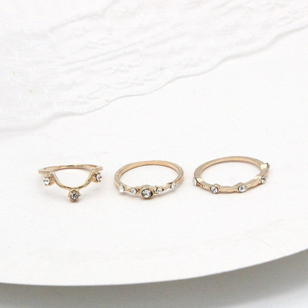 Anel Conjunto 17 Peças Diversos Modelos Strass/Resina Dourado