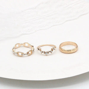 Anel Conjunto 17 Peças Diversos Modelos Strass/Resina Dourado