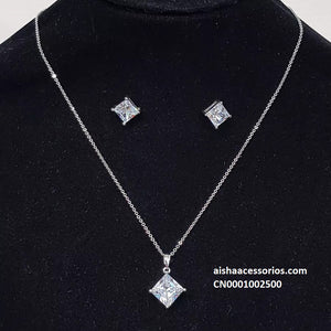 Conjunto de Brinco Quadrado e Colar com Pingente Quadrado