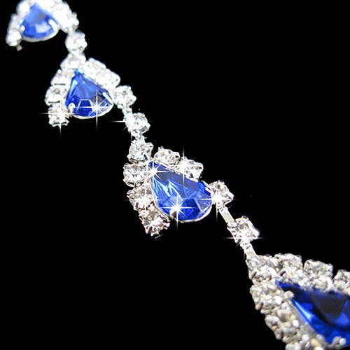Conjunto Colar e Brinco Prateado com Strass