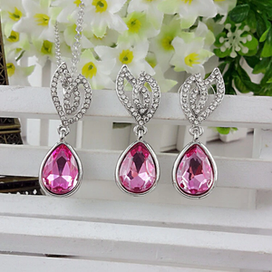 Conjunto Colar Brinco Prateado Gota Strass Cristal