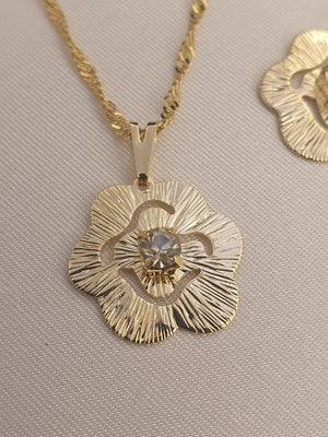 Conjunto Folheado Ouro 2 Peças Trevo/ flor strass