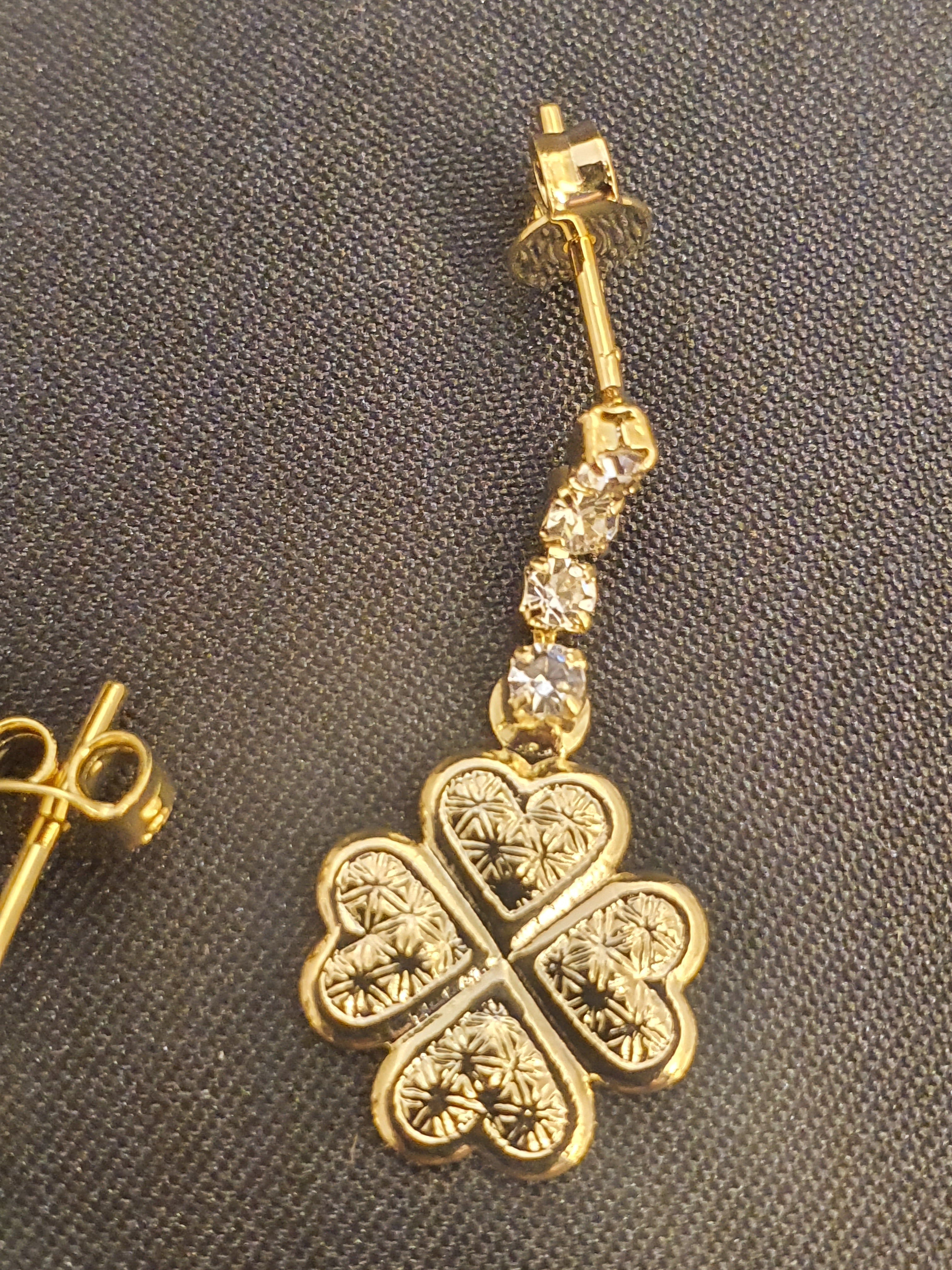 Conjunto Folheado Ouro 2 Peças Trevo/ flor strass
