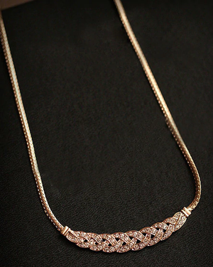 Colar / Gargantilha Pendente em 2 Linhas Strass
