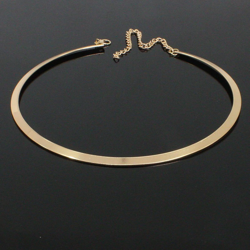 Colar/Gargantilha Dourado Curta Punk