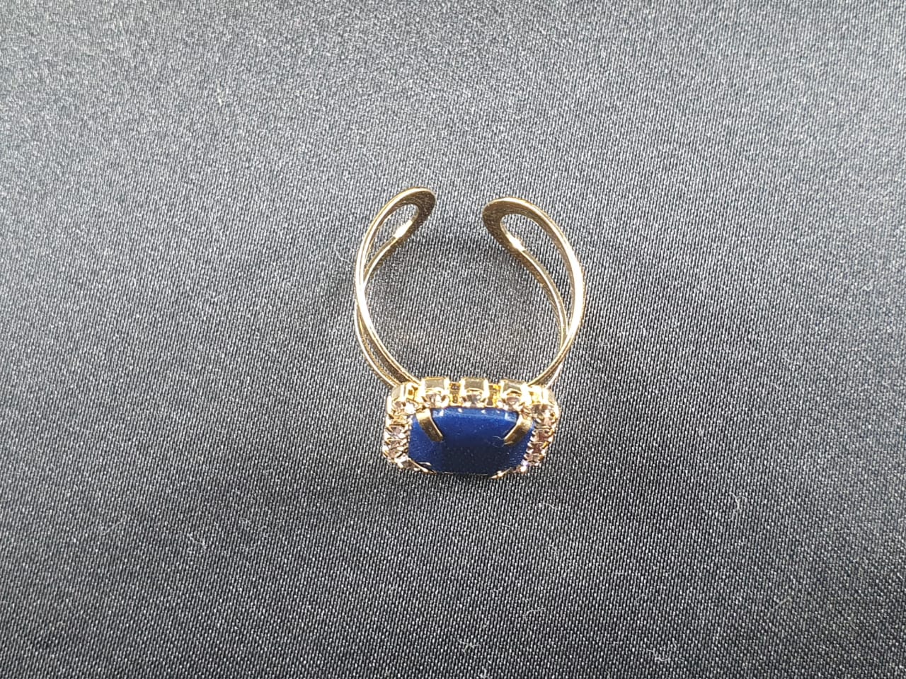 Anel Dourado Cristal Azul e Strass Tam Ajustável